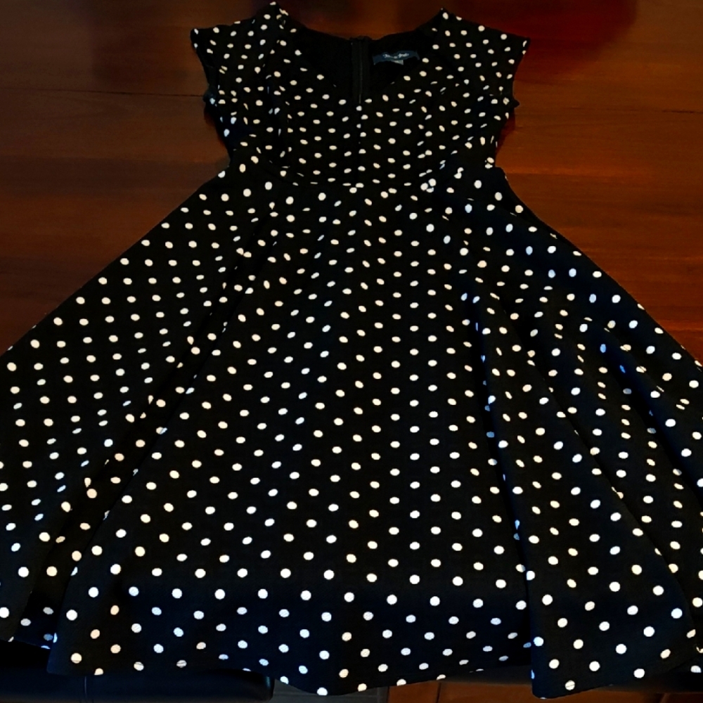 Modcloth Black and White Polka Dot Dress size medium. Like new